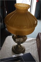 VINTAGE ALADDIN OIL LAMP