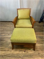 LaCor Walsh Wood & Wicker Lounge Chair w/Ottoman