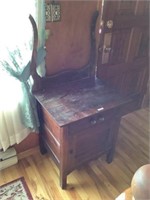 Antique commode, one drawer one door