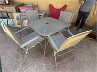 Outdoor Table w/4 chairs