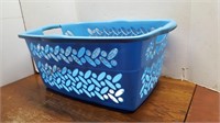 Gracious Living Blue Laundry Basket