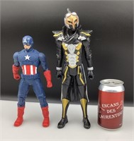 2 figurines de super-héros dont Captain America