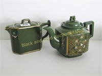 Green Japanese Teapots w/ Moriage-type Decoration