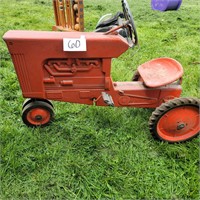 Ertle Cast Pedal Tractor