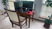 OMPUTER DESK & CHAIR