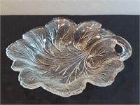 Indiana Pebble Leaf Opened Handle Serving Dish