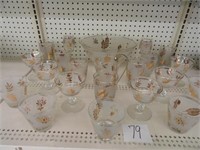 Large lot Gold Tea Leaf glass ware