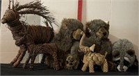 Decorative & Stuffed Animals