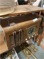 Antique Parmark Radio