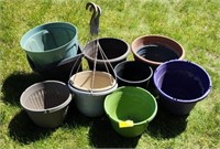 Assorted plastic flower pots