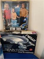 STAR TREK BARBIE & KEN & (MODEL WATER DAMAGE BOX)