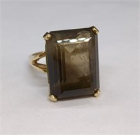 14K Gold Quartz Ring 9.9 Grams