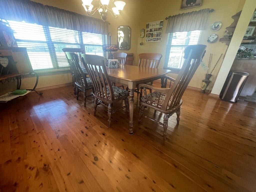 Tel City Dining Table w/2 Leaves 4 Chairs & More