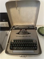 Tower commander typewriter