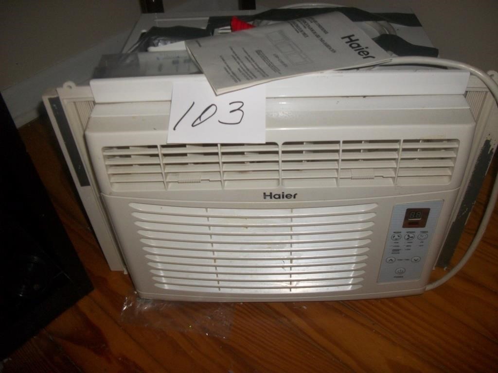 HAIER 5000 BTU AC UNIT, USED 3 TIMES! LIKE NEW