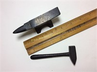 Miniature cast iron anvil and hammer
