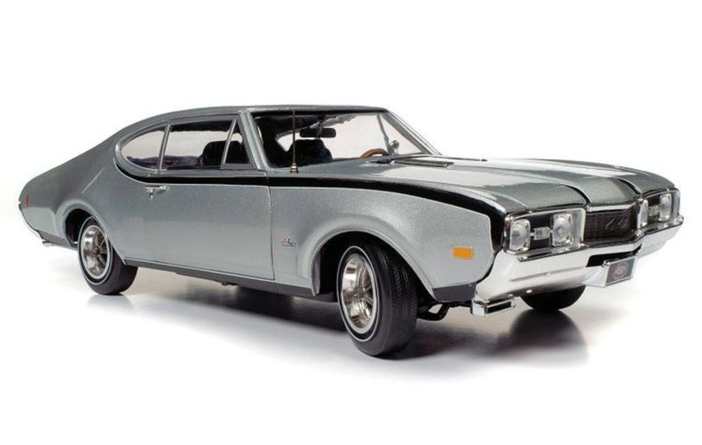 Oldsmobile Hurst 1968 - Scale: 1:18
