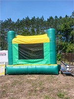 16' Inflatable Bounce House with Trailer