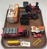 TRAY LOT OF TOYS INCLUDING 3 CAST TRAIN PCS.