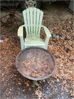 Plastic Aderondike Chair and fire pit- no grate