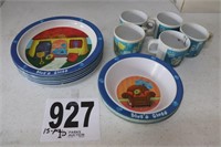 (15) Piece Blues Clues Plastic Cups, Saucers &