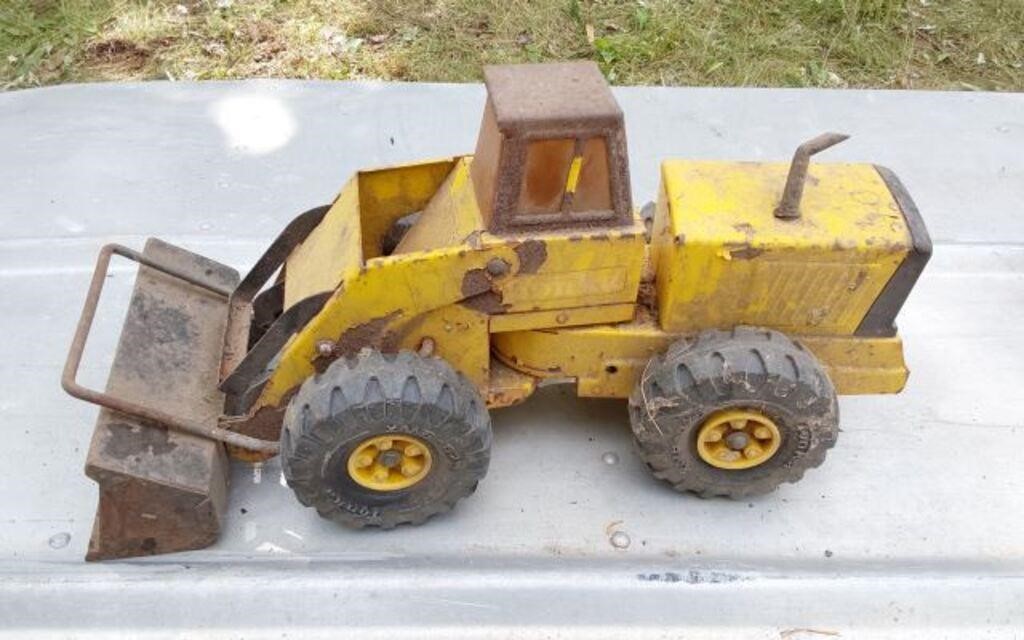 VINTAGE TONKA METAL TOY LOADER