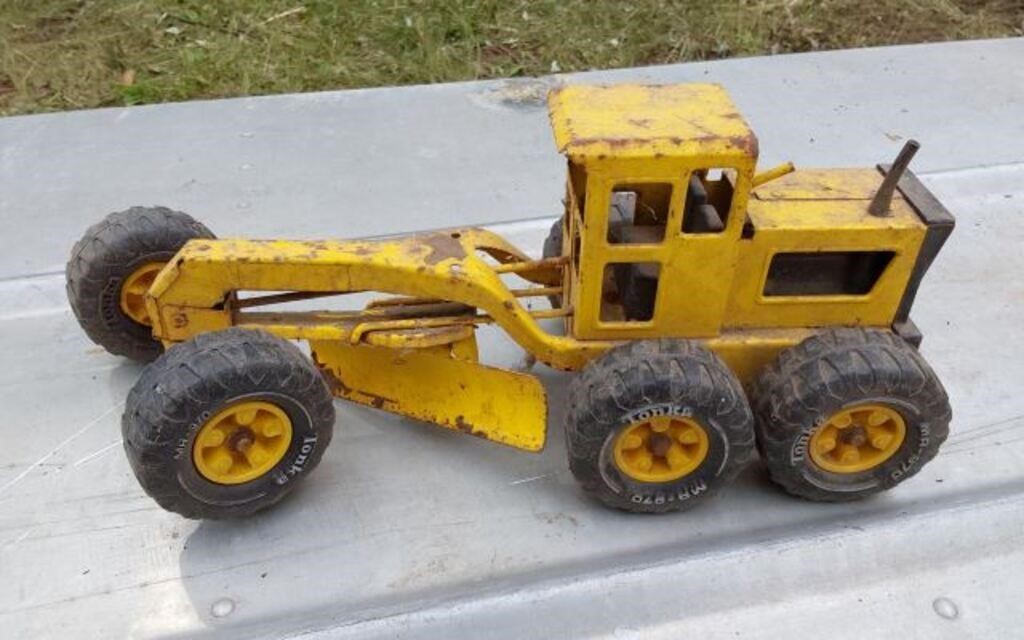 VINTAGE TONKA METAL TOY GRADER