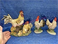 Rooster & hens figurines