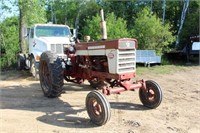 Farmall 460 Gas Wide Front Tractor