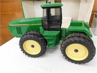 J. Deere 8870 4 WD tractor