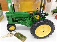 Precision Key Series J. Deere "G" tractor
