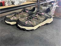 Women's Merrell J135168 hiking shoe size 10