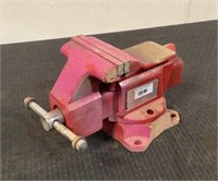 Reed 4-1/2" Swivel Bench Vise 24 1/2 C