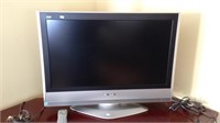 32 inch Panasonic TV with remote, in working