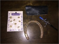 VINTAGE HORSESHOE, BUTTONS AND AIRBRUSH LOT