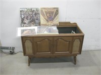 36"x 16"x 26" Magnavox Solid State See Info