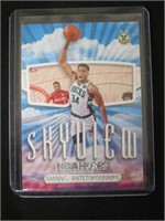 22-23 HOOPS GIANNIS ANTETOKOUNMPO SKYVIEW