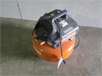 Ridgid  6 Gallon Air Compressor-