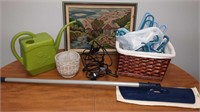 Miscellaneous lot of household items