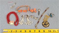 Vintage Jewelry : Earrings, Necklace, & More