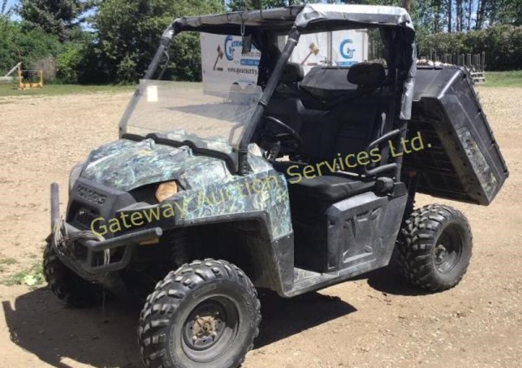 Polaris Ranger XP 800 EFI Side by Side. AWD