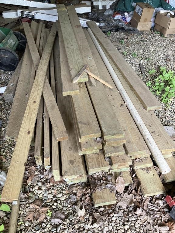 Lumber +/-35 pcs, 2x4, 2x6x96, PVC Pipe