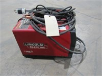 Lincoln Electric SP-140T Welder-