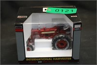 IH 350 WF Gas Tractor