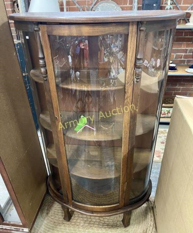 ROUNDED GLASS DISPLAY / CHINA CABINET