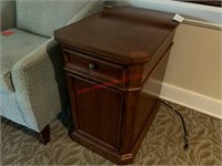 HECHMAN SIDE TABLE / CABINET