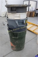 (5) Garbage Cans