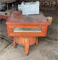 Antique Incubator - unsure if all parts are there.