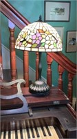 Fine Leaded Stained Glass Table Lamp