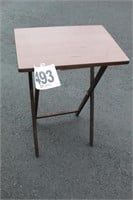 Solid Wood Tray Table (26"H x 19" x 15") (U241)